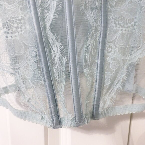 VICTORIA'S SECRET mint green unlined bustier top with sparkly straps - Picture 4 of 11